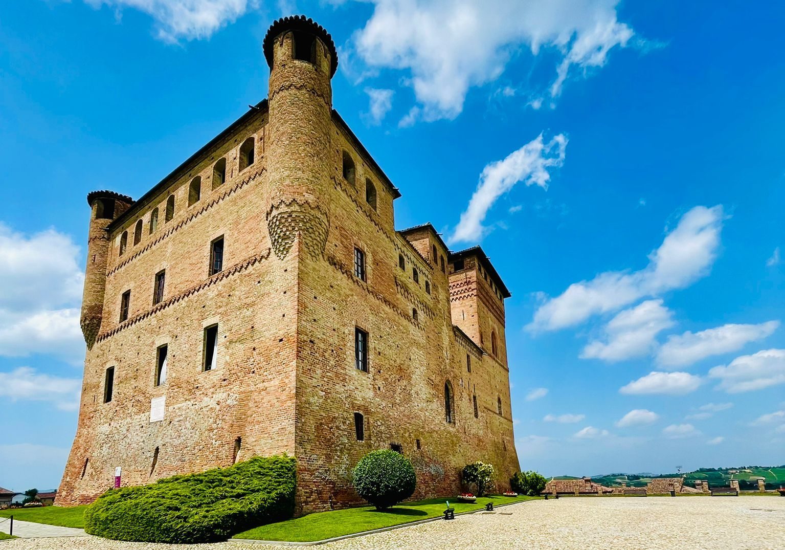 castello-grinzane